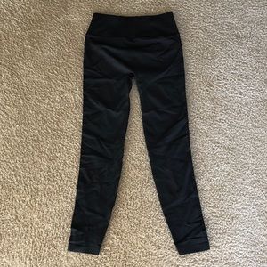Black lululemon leggings